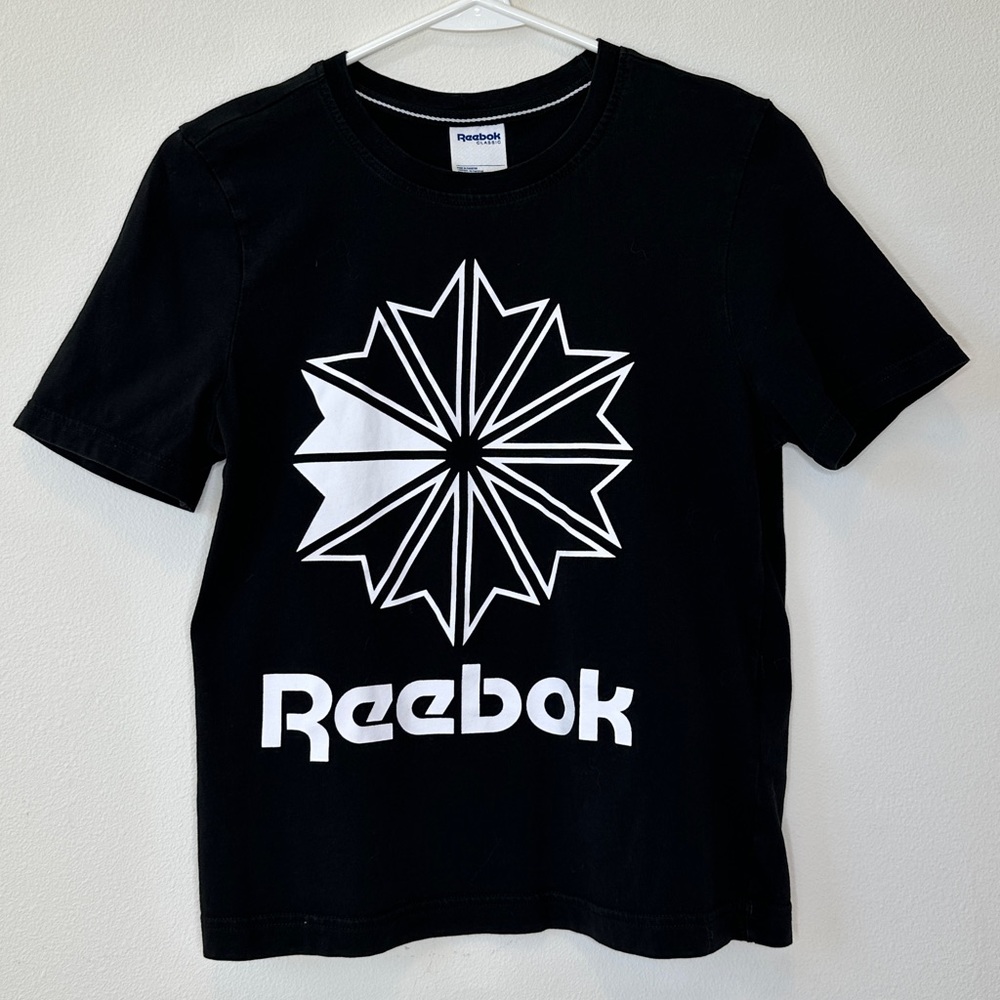 Reebok Women's Classic Graphic Black T-shirt, XS